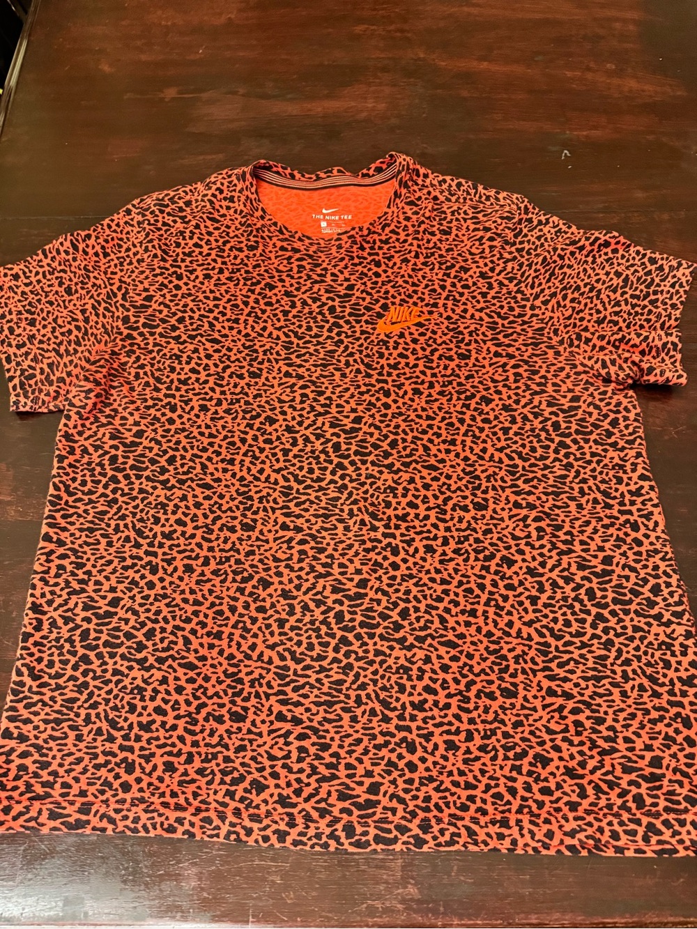 Nike foamposite lava short- xl